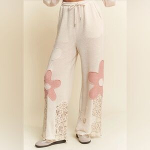 DAVI & DANI Women’s THERMAL MIXTURE KNIT WIDE OPENING PANTS (beige pink)